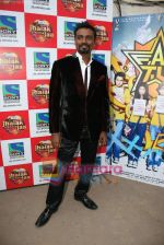 Remo D Souza on the sets of Jhalak Dikhla Ja in Filmistan on 17th Feb 2011 (3).JPG